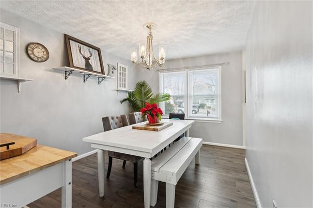 8 El Dorado CT, Hampton, VA 23669