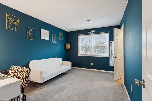 8 El Dorado CT, Hampton, VA 23669