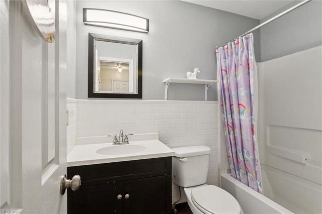 8 El Dorado CT, Hampton, VA 23669