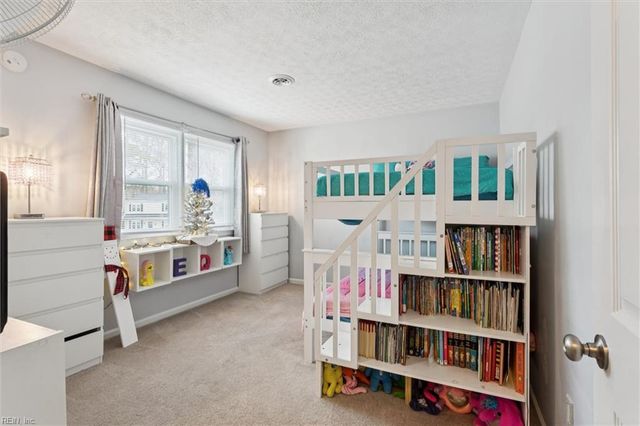 8 El Dorado CT, Hampton, VA 23669