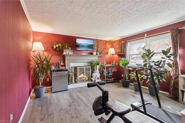 8 El Dorado CT, Hampton, VA 23669