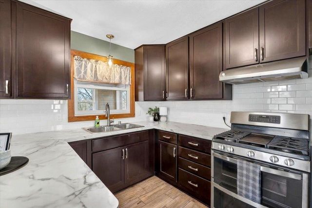 W10821 E Harmony Drive, Lodi, WI 53555