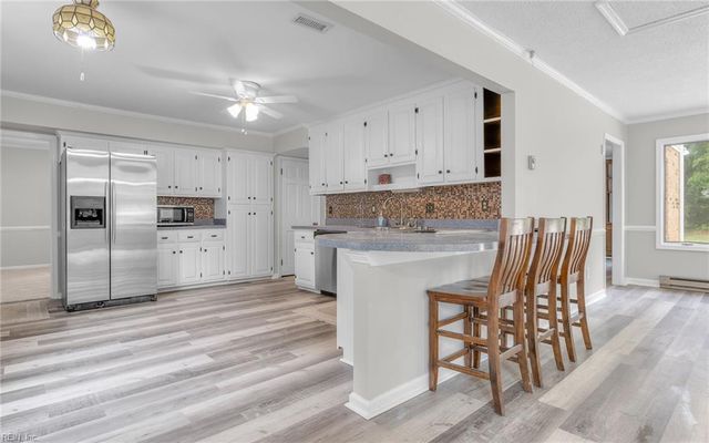 401 Midlothian SQ, Hampton, VA 23669