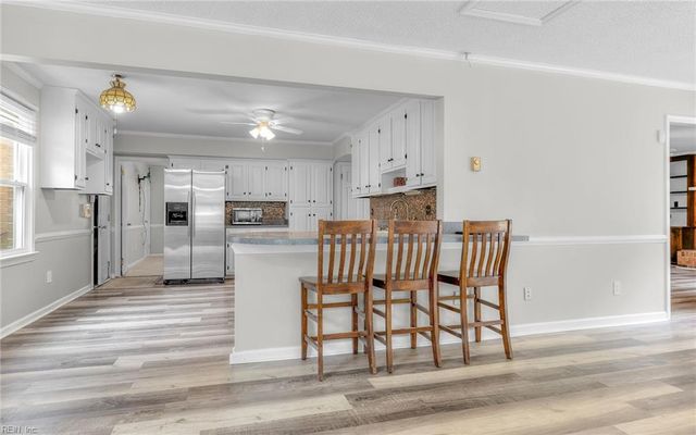 401 Midlothian SQ, Hampton, VA 23669