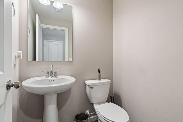 6884 101st Street S, Cottage Grove, MN 55016