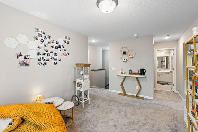 6884 101st Street S, Cottage Grove, MN 55016