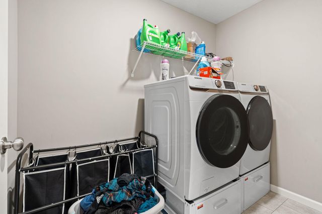 6884 101st Street S, Cottage Grove, MN 55016