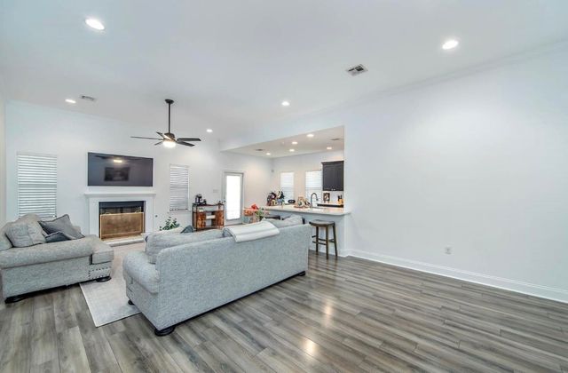 332 North Moss Drive, Houma, LA 70360