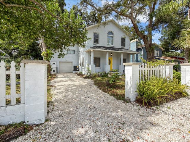 211 E 131ST AVENUE, Tampa, FL 33612
