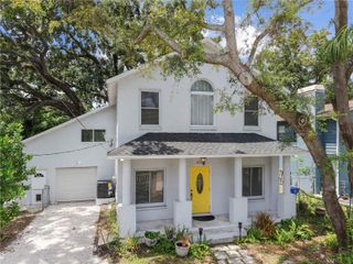 211 E 131ST AVENUE, Tampa, FL 33612