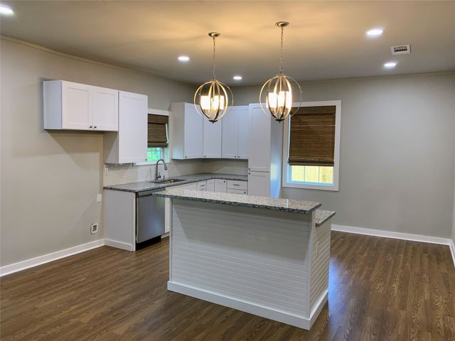 1700 Oneal Street, Greenville, TX 75401