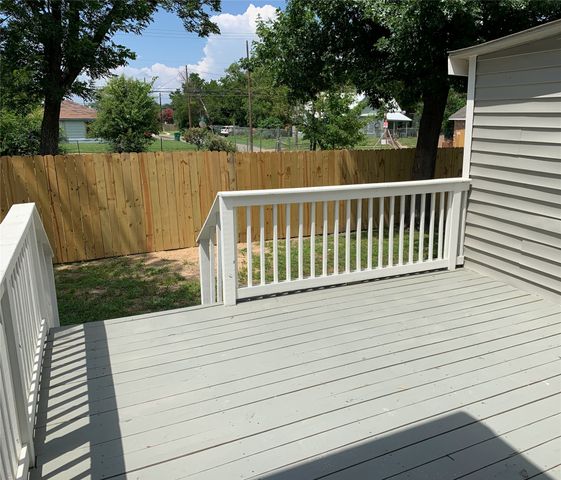 1700 Oneal Street, Greenville, TX 75401
