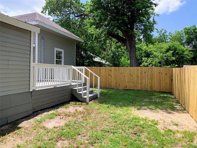 1700 Oneal Street, Greenville, TX 75401