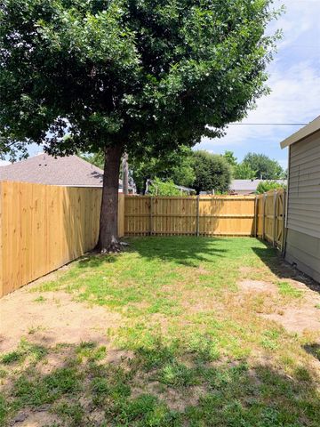 1700 Oneal Street, Greenville, TX 75401