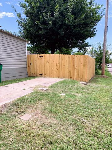 1700 Oneal Street, Greenville, TX 75401