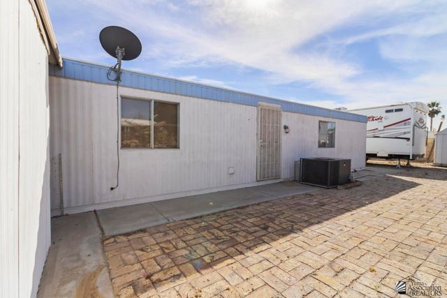 11258 S Prickly Pear Ln, Yuma, AZ 85365