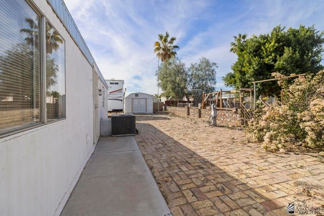 11258 S Prickly Pear Ln, Yuma, AZ 85365