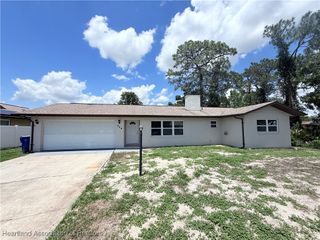 944 Galaxy Avenue, Sebring, FL 33875
