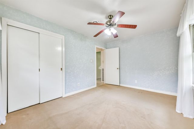 1025 24th Avenue N, Texas City, TX 77590