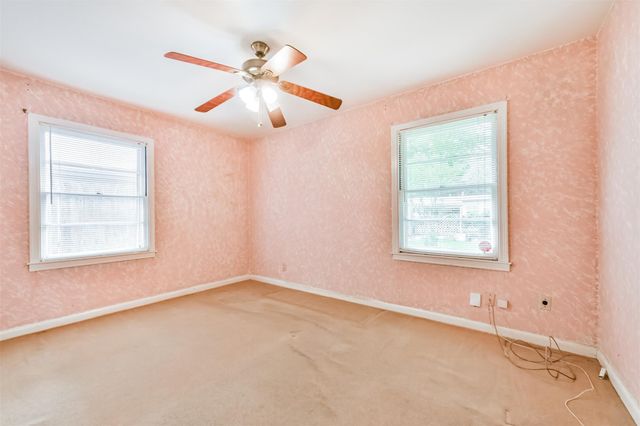 1025 24th Avenue N, Texas City, TX 77590