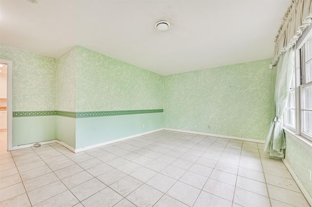 1025 24th Avenue N, Texas City, TX 77590