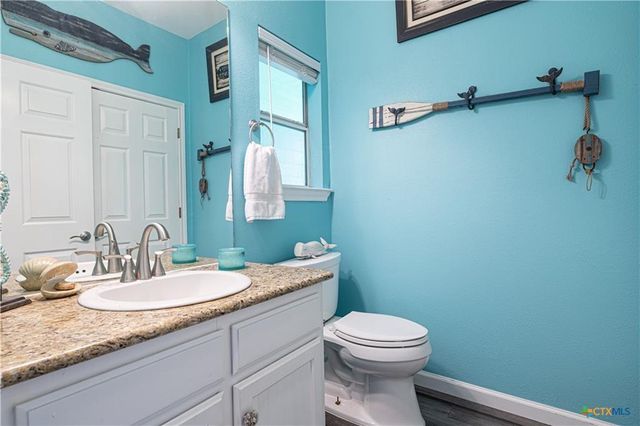 106 Clement Cove, Port Lavaca, TX 77979