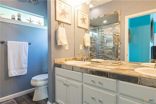 106 Clement Cove, Port Lavaca, TX 77979