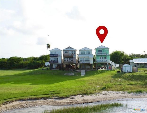 106 Clement Cove, Port Lavaca, TX 77979