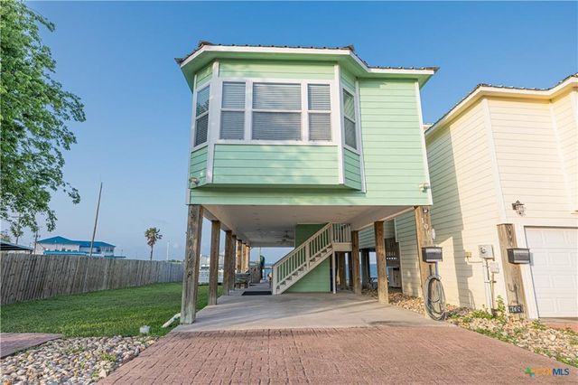 106 Clement Cove, Port Lavaca, TX 77979