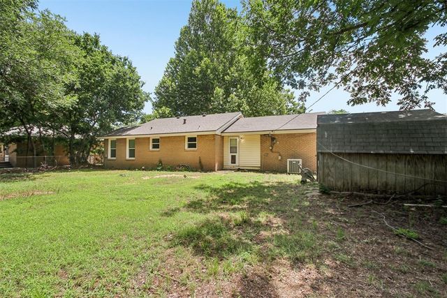 1229 Westlawn Drive, Norman, OK 73069