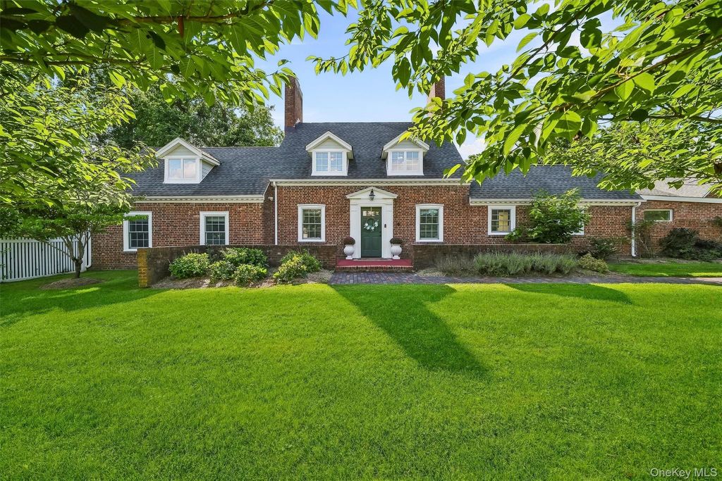 8 Rose Hill Road, Suffern, NY 10901 — photo 2