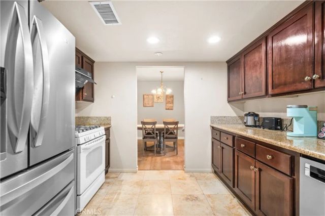 691 S Sally Lee Ave, Azusa, CA 91702