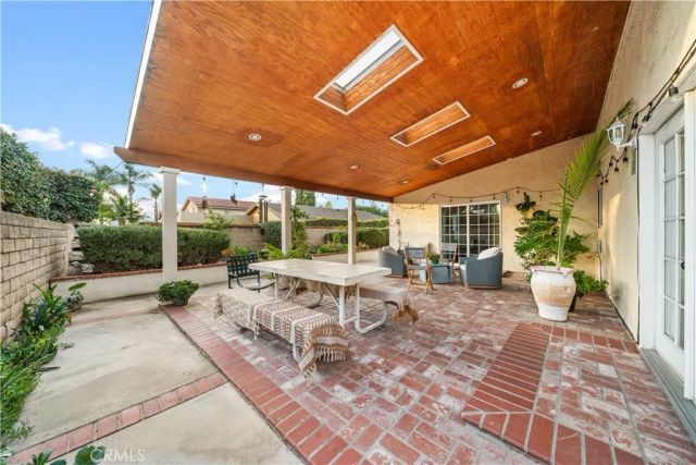 691 S Sally Lee Ave, Azusa, CA 91702