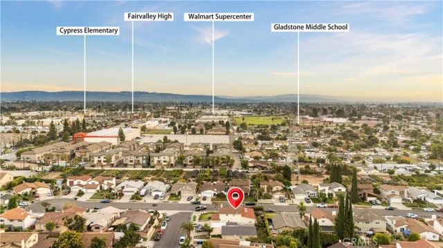 691 S Sally Lee Ave, Azusa, CA 91702