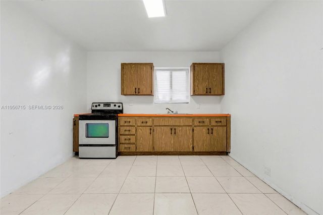 16901 NE 6th Ave, North Miami Beach, FL 33162