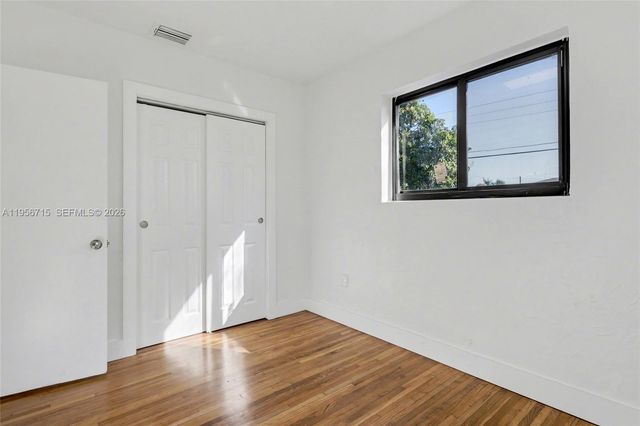 16901 NE 6th Ave, North Miami Beach, FL 33162