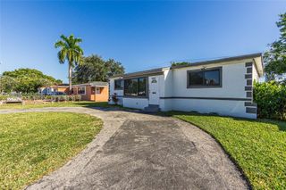 16901 NE 6th Ave, North Miami Beach, FL 33162