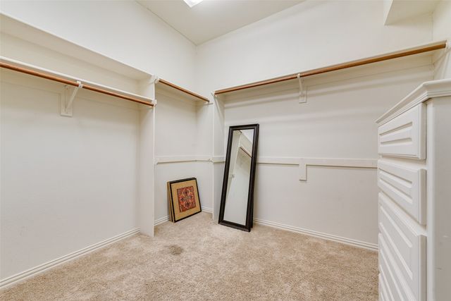 102 Dobbs Road, Lake Dallas, TX 76208