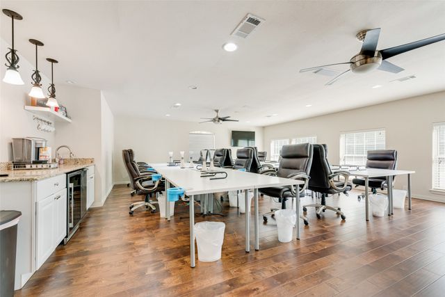 102 Dobbs Road, Lake Dallas, TX 76208