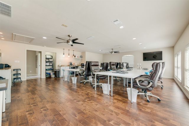 102 Dobbs Road, Lake Dallas, TX 76208