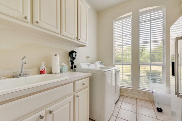 102 Dobbs Road, Lake Dallas, TX 76208