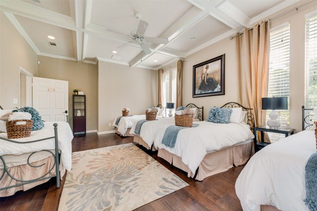 102 Dobbs Road, Lake Dallas, TX 76208