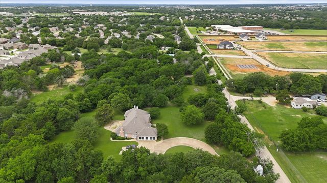 102 Dobbs Road, Lake Dallas, TX 76208