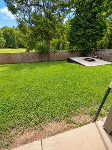 1972 Elkington Circle, Conroe, TX 77304