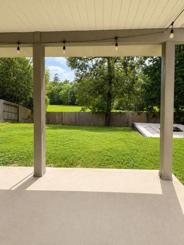 1972 Elkington Circle, Conroe, TX 77304