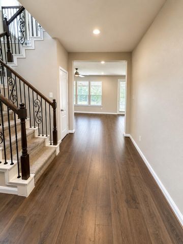 1972 Elkington Circle, Conroe, TX 77304