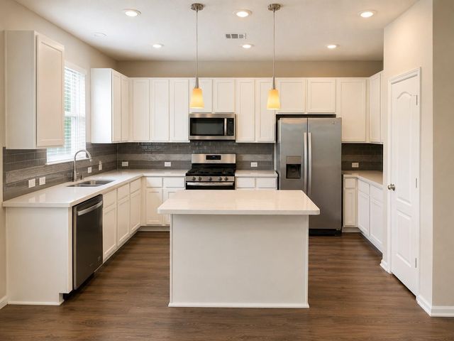 1972 Elkington Circle, Conroe, TX 77304