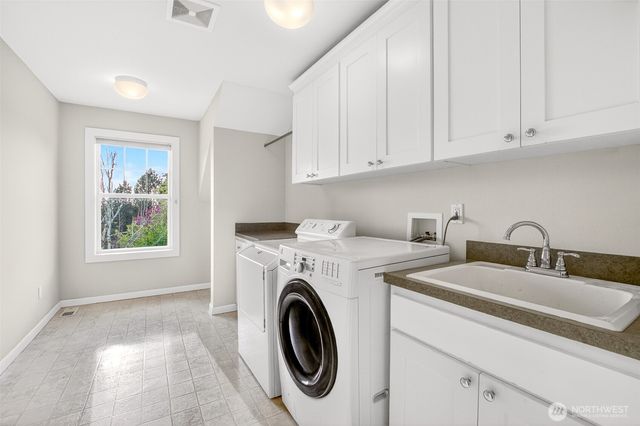 6082 167th Avenue SE, Bellevue, WA 98006