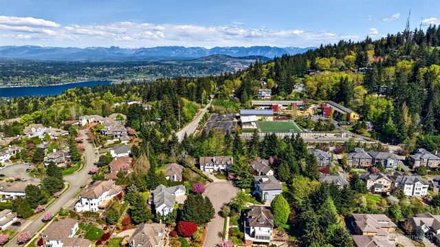 6082 167th Avenue SE, Bellevue, WA 98006