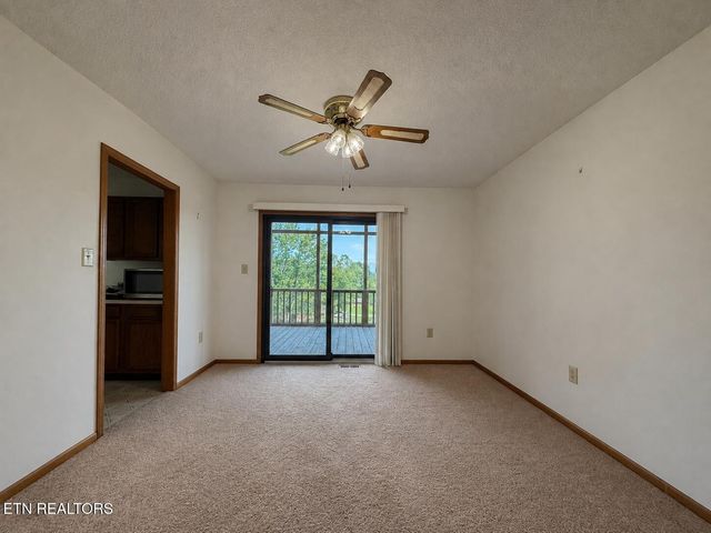 1456 Cattlemans Drive, Lenoir City, TN 37772